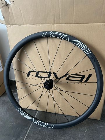 Tweedehands Roval CLX 32 Disc Boyaux 2024 Wheels