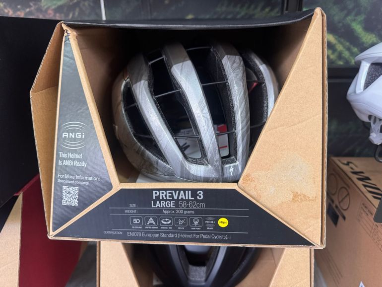 Used S-Works Prevail 3 L LTD Helmet 2026 bike — image 4 of 4