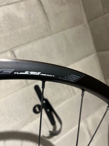 Used MICROTECH MX25 Wheelset bike — image 3 of 3