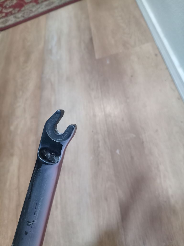 Used Cannondale SuperSix EVO 2 RD Fork 2015 bike — image 6 of 7