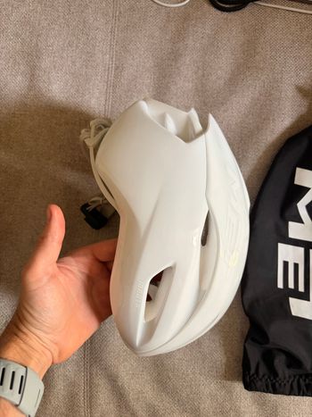 Used MET Manta Mips helmets - Absolute White bike — image 2 of 6