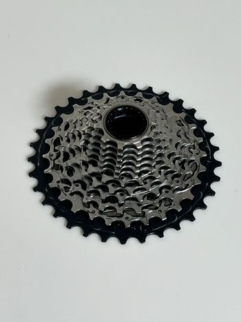 Used Sram Force AXS Cassette 10-33 bike