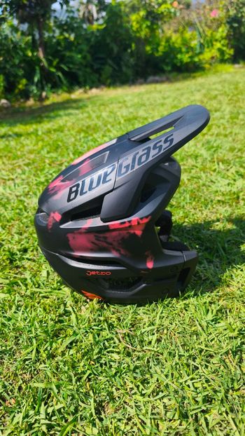 Used Bluegrass Jetro MIPS Helmet bike