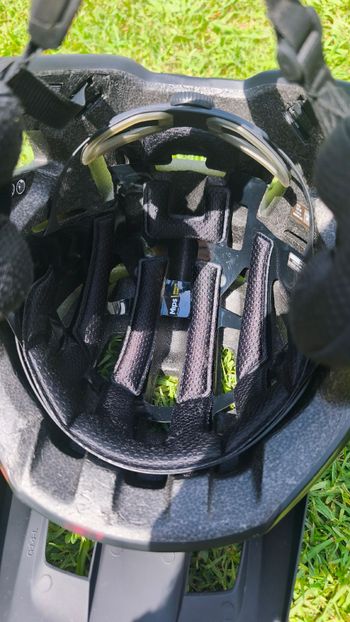 Used Bluegrass Jetro MIPS Helmet bike — image 5 of 5