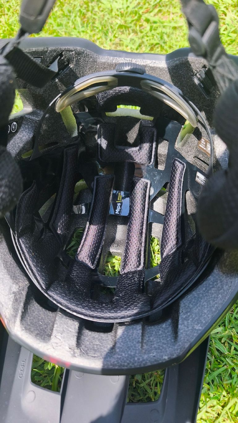 Used Bluegrass Jetro MIPS Helmet bike — image 5 of 5
