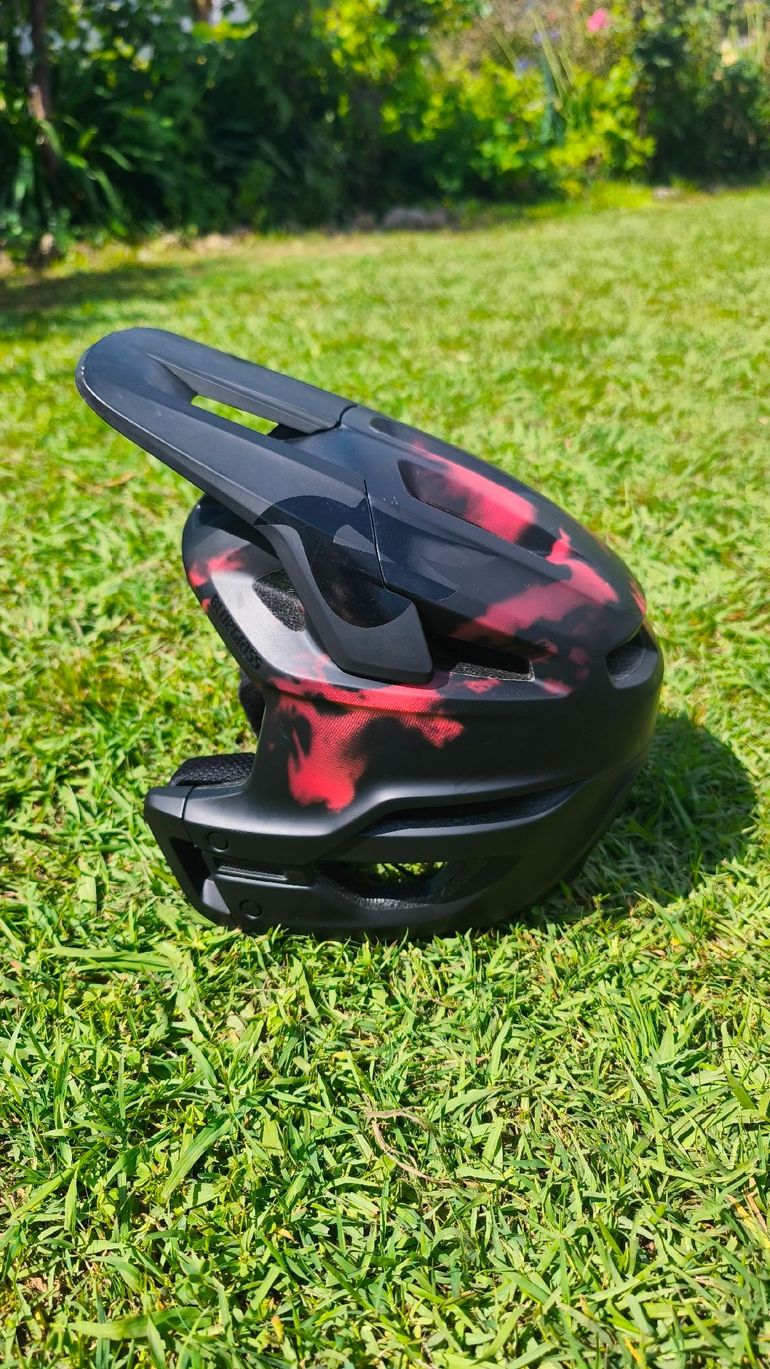 Used Bluegrass Jetro MIPS Helmet bike — image 3 of 5