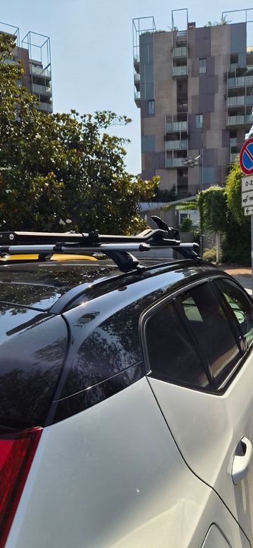 Gebrauchtes Thule Porta bici Top Ride con barre per Volvo XC40 2024 Cycling Accessories