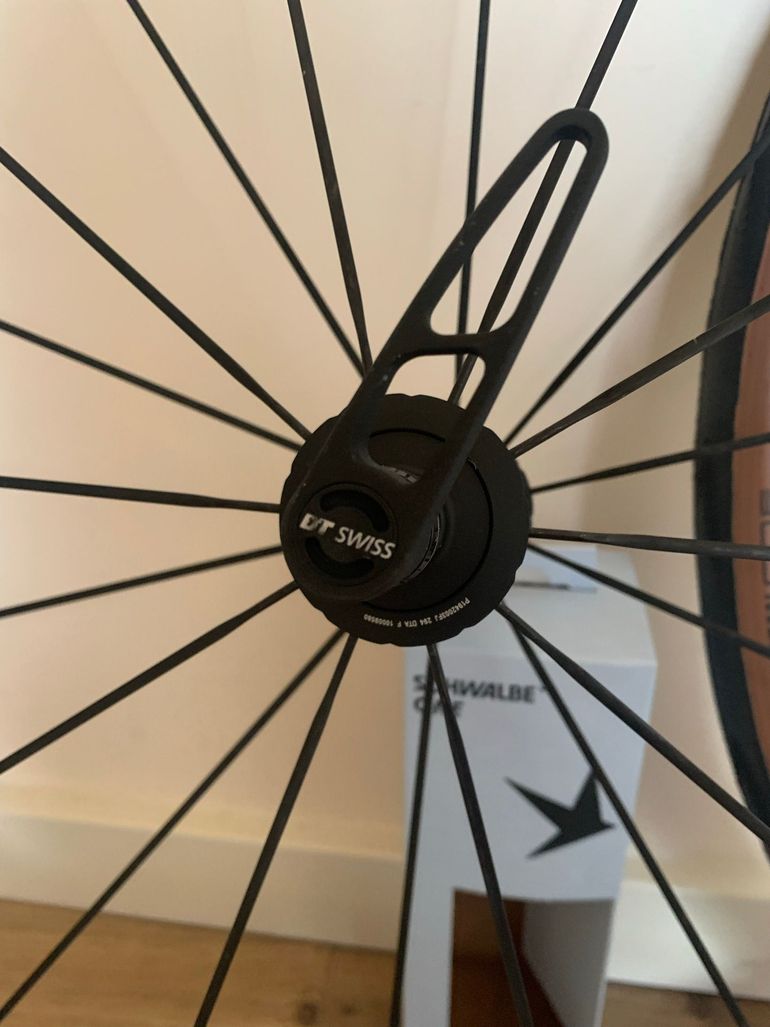 Used Dt Swiss PR 1400 DICUT OXiC bike — image 8 of 8