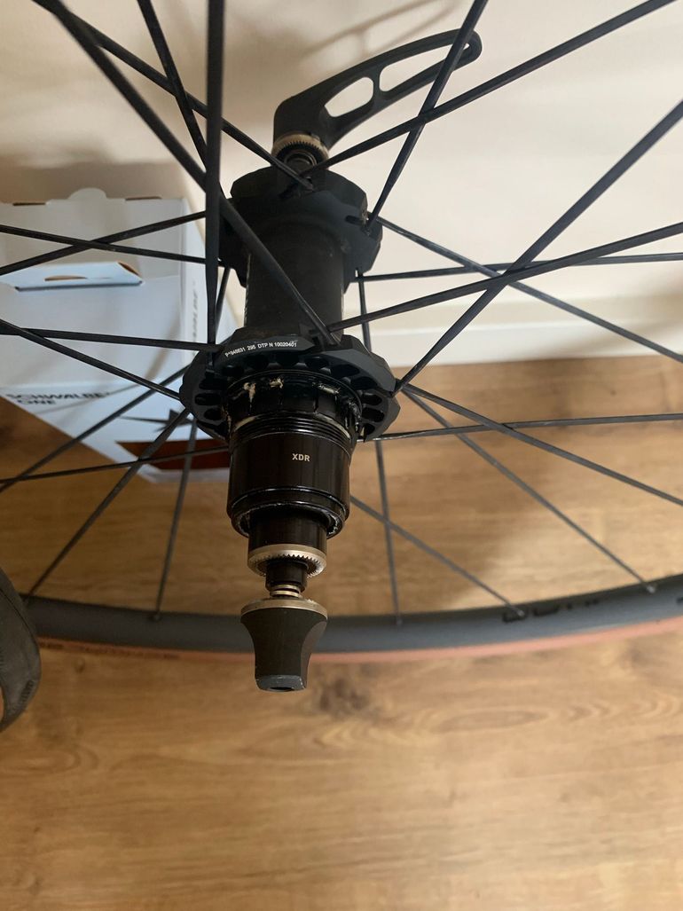 Used Dt Swiss PR 1400 DICUT OXiC bike — image 4 of 8