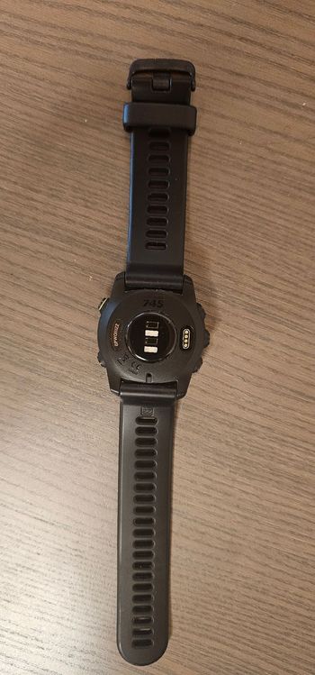Used Garmin Smartwatch 2022 bike — image 5 of 6