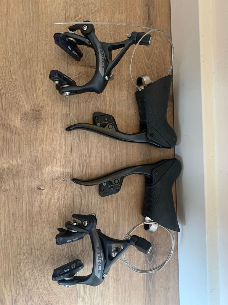 Used Sram Force AXS Shifters and Brakes 2020 bike — image 3 of 5