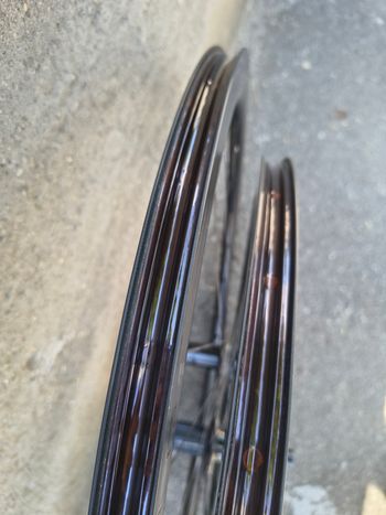 Used Giant SLR 1 42 Carbon Disc Tubeless Wheelset Shimano 2022 bike — image 9 of 9