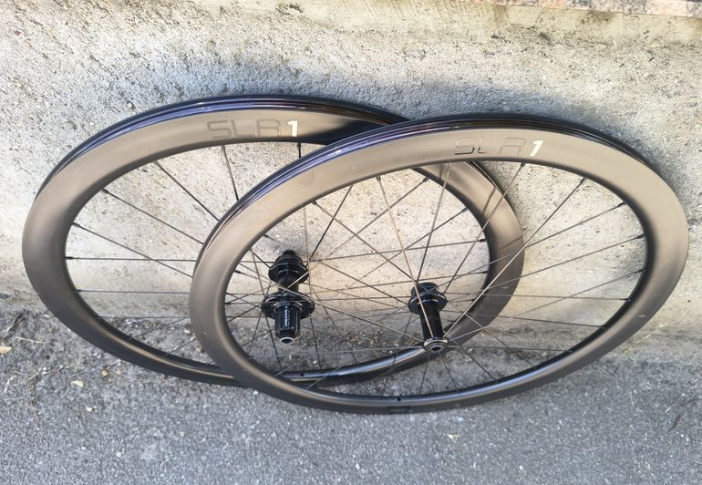Used Giant SLR 1 42 Carbon Disc Tubeless Wheelset Shimano 2022 bike — image 2 of 9