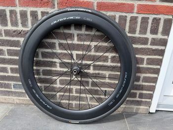 Used Shimano DURA-ACE C60 Tubeless Disc Brake Rear Wheel 2024 bike — image 4 of 6