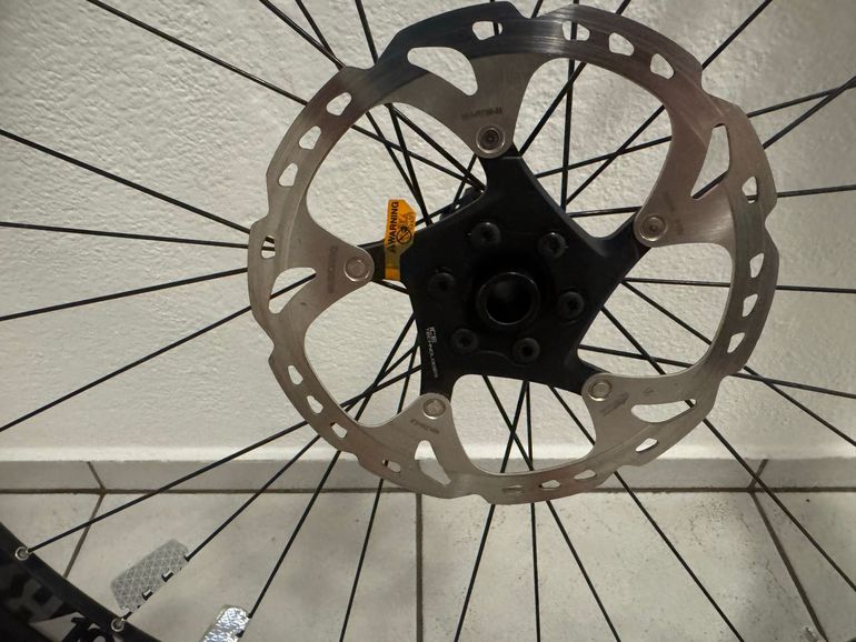 Used Dt Swiss H 1900 Spline 29" / 30mm Vorderrad 6-Loch 15x110mm Boost schwarz bike — image 2 of 3