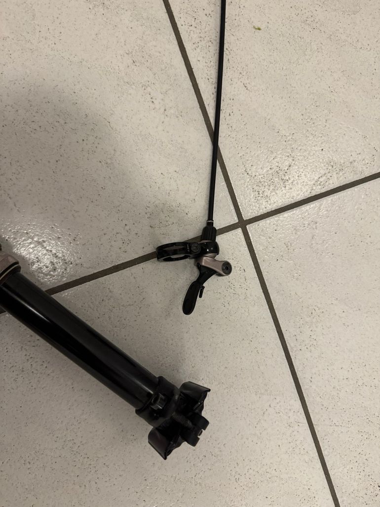 Used Crankbrothers Highline Dropper Post 125mm bike — image 3 of 4