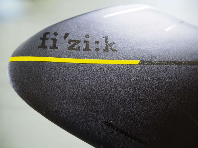 Used Fizik Arione 00 Carbon Saddle bike — image 3 of 5