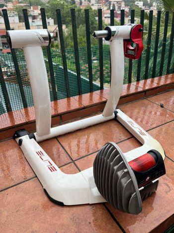 Used Elite Qubo Fluid bike — image 6 of 8