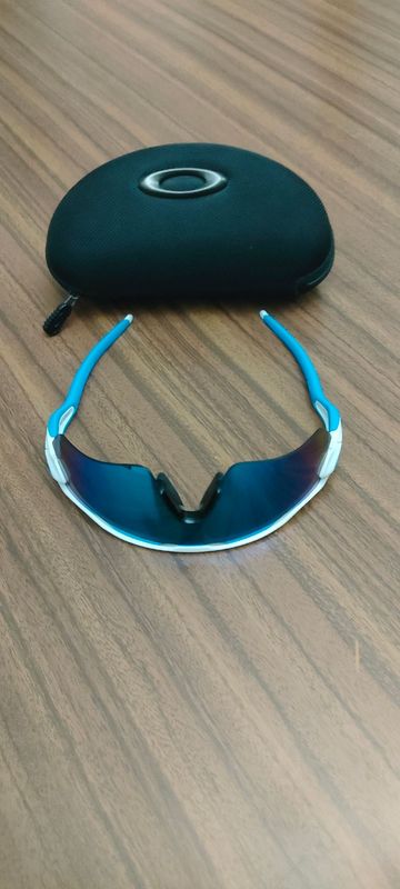 Brugt Oakley Occhiali Sole bike — billede 2 af 3
