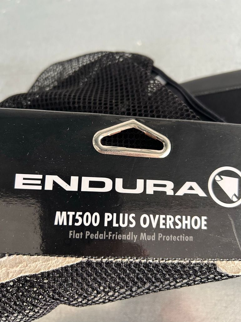Used Endura MT 500 plus Overshoes 2021 bike — image 3 of 4