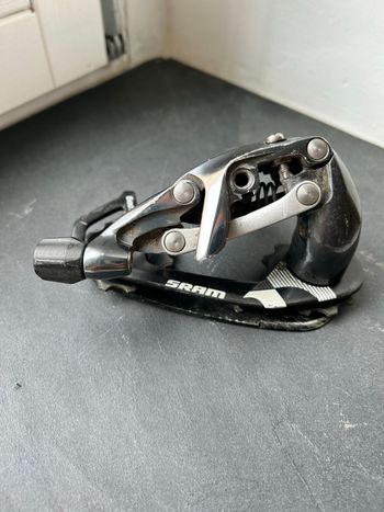 Used Sram Force 22 WiFLi Rear Derailleur Medium Cage 2018 bike — image 3 of 6