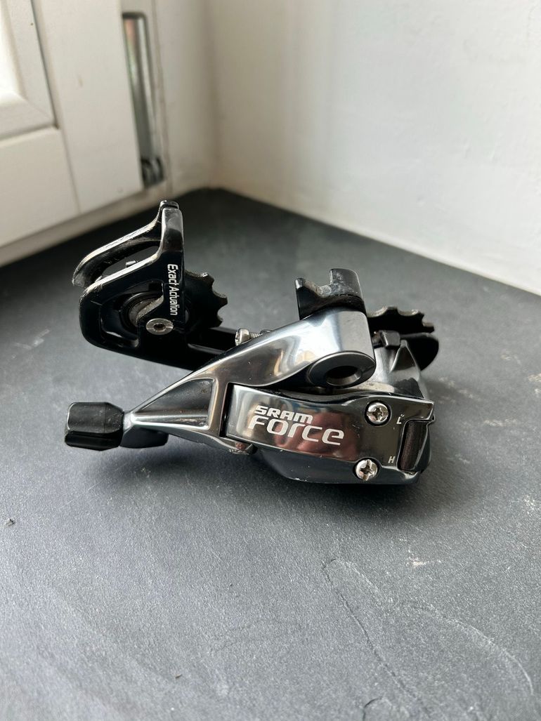 Used Sram Force 22 WiFLi Rear Derailleur Medium Cage 2018 bike — image 1 of 6