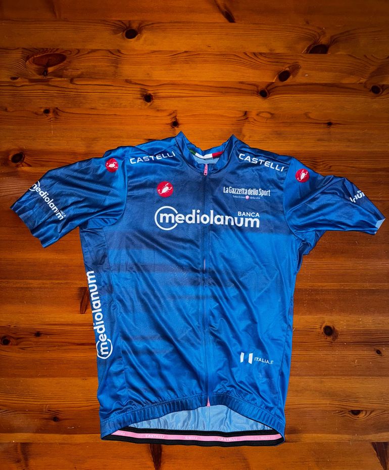 Used Castelli maglia giro d’Italia Mediolanum 2026 bike — image 1 of 3