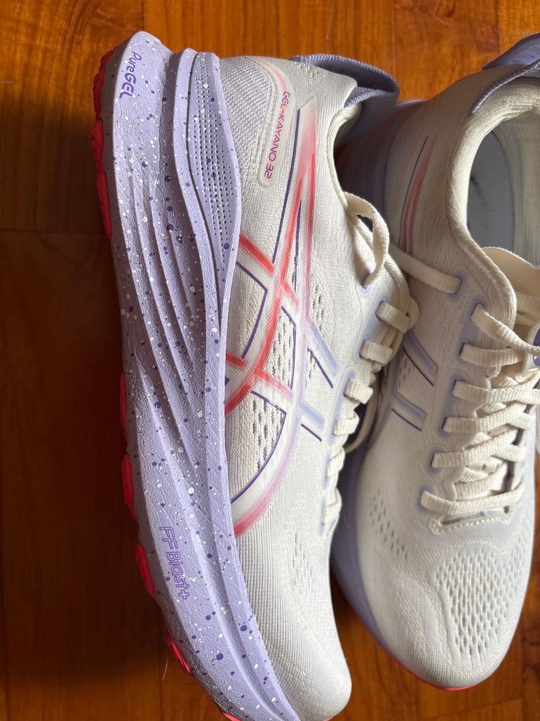 Used Asics Gel Kayano 32 2026 bike — image 2 of 4