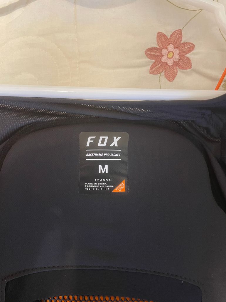 Used Fox Racing Baseframe Pro D30 Jacket bike — image 3 of 5