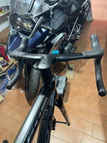 Used Tipo Vision 5D ACR 2023 bike — image 3 of 6