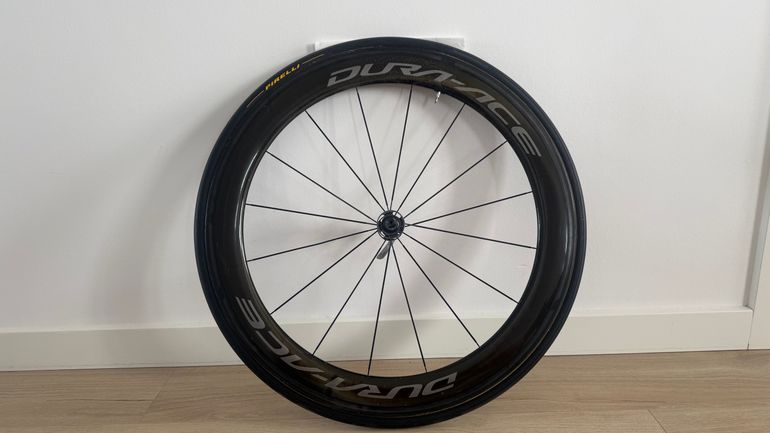 Used Shimano Dura-Ace WH-R9100 Carbon Wheelset Tubular bike — image 6 of 9