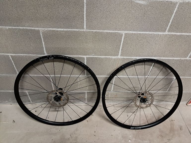 Used Dt Swiss GRAVEL LN CLASSIC db 25 12/100 mm bike — image 1 of 6