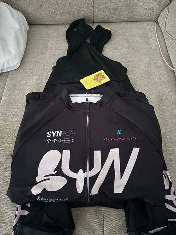 Used Globe MEN'S PRO TEAM RACE SUIT GLITCH (SYN) 2026 bike