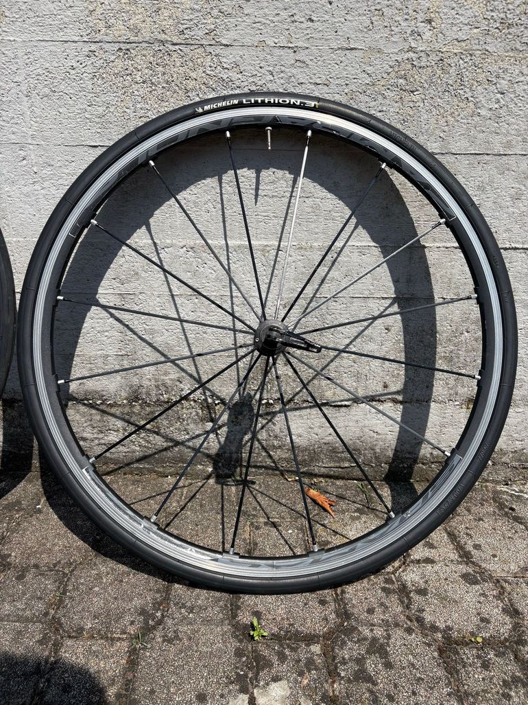 Used Campagnolo Shamal bike — image 4 of 6