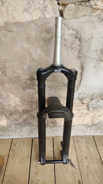 Used Sr Suntour Durolux R2C2 Fork 2018 bike