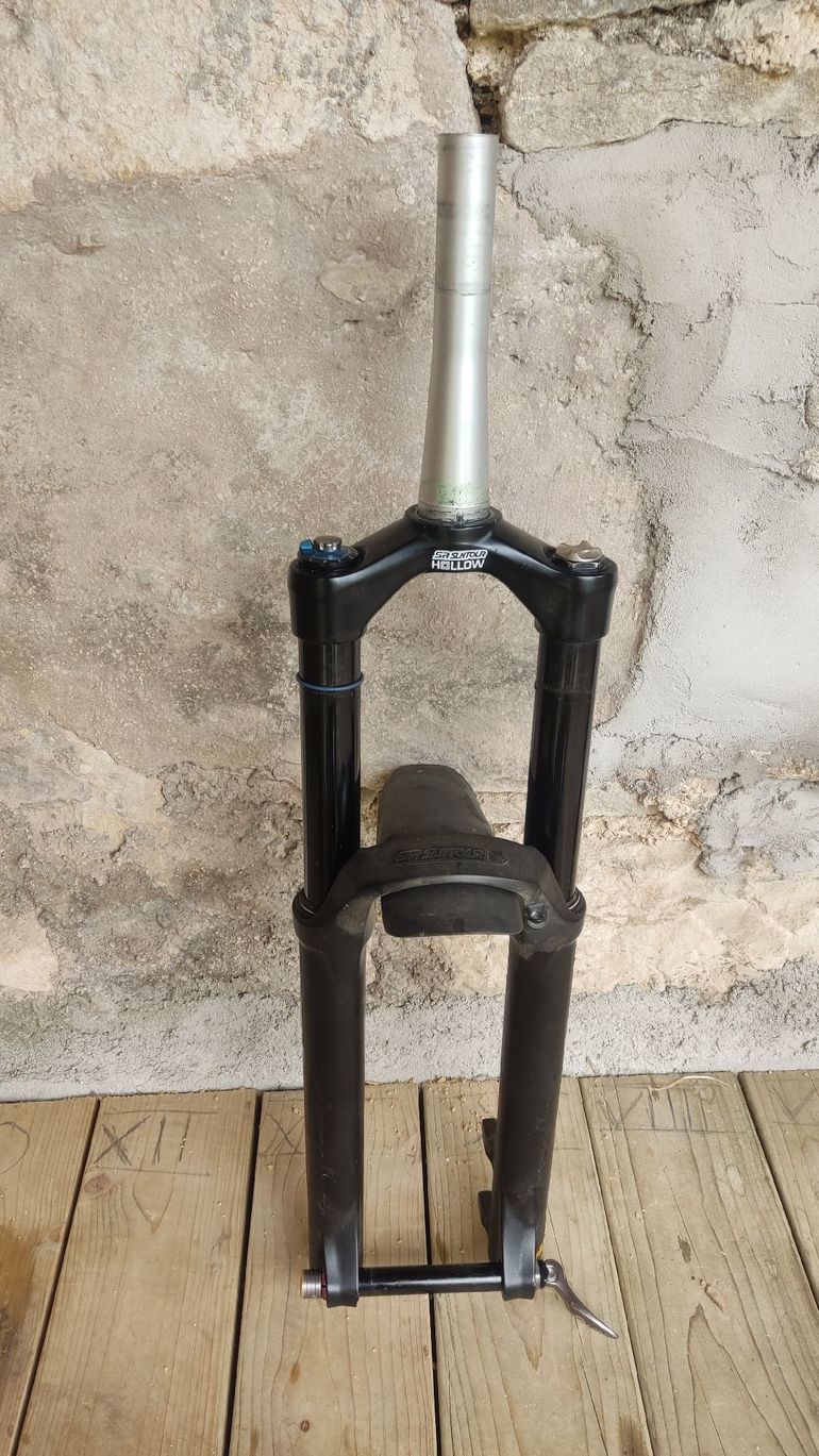 Used Sr Suntour Durolux R2C2 Fork 2018 bike — image 1 of 2