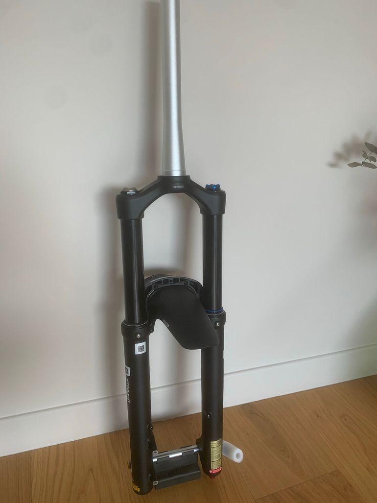 Used Sr Suntour Durolux36 Boost 27.5" bike — image 2 of 2