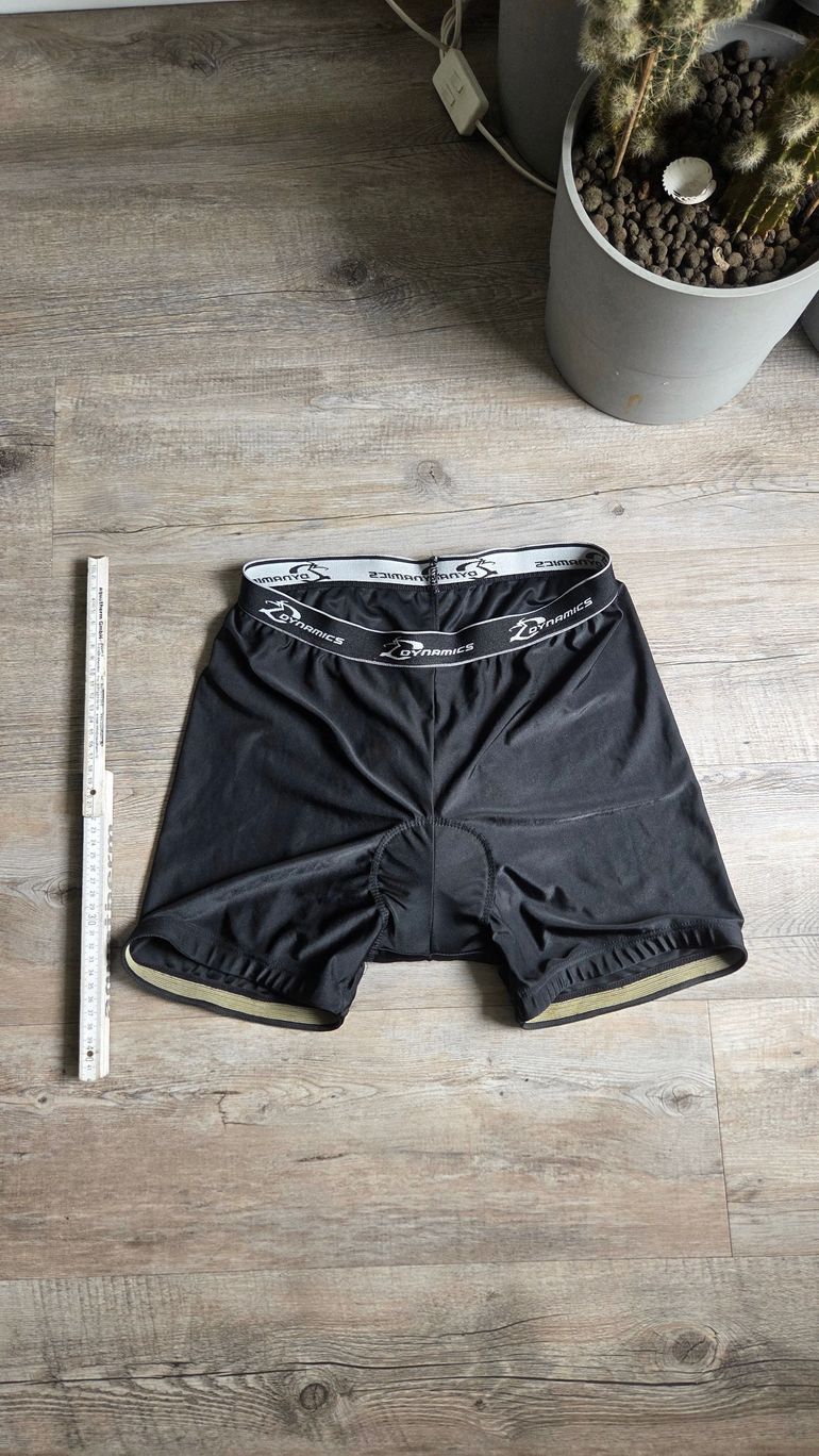 Used dynamics Inner Shorts with Pad M bike — image 1 of 3