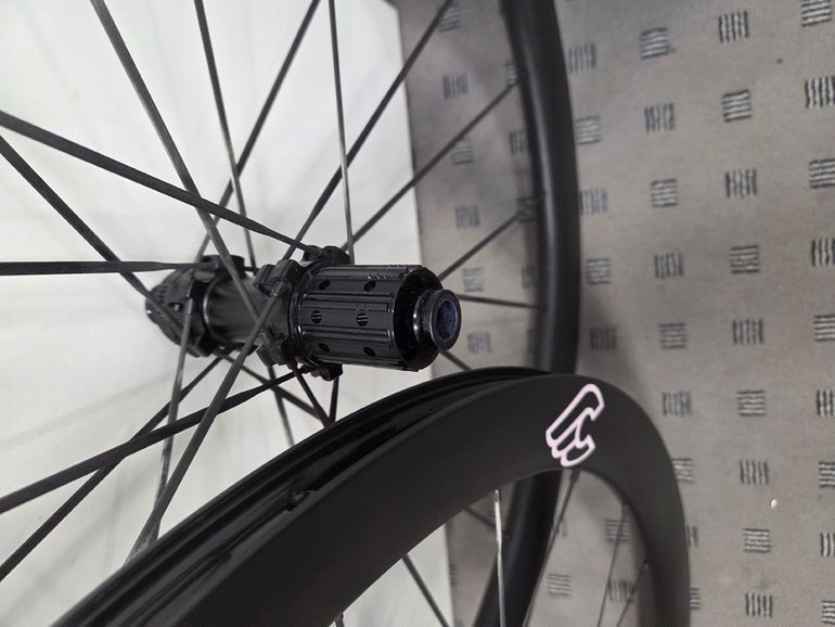 Used Carl z Z45i21SL3 ULTRA 45mm Carbon Laufradsatz 2024 bike — image 2 of 7