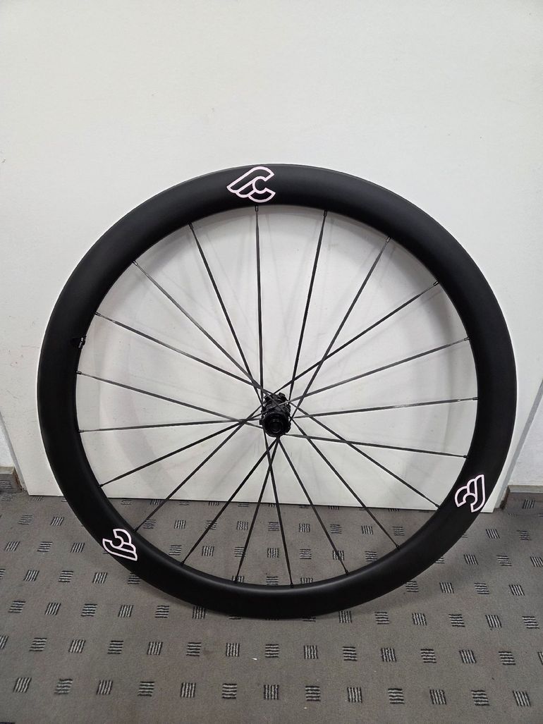 Used Carl z Z45i21SL3 ULTRA 45mm Carbon Laufradsatz 2024 bike — image 4 of 7
