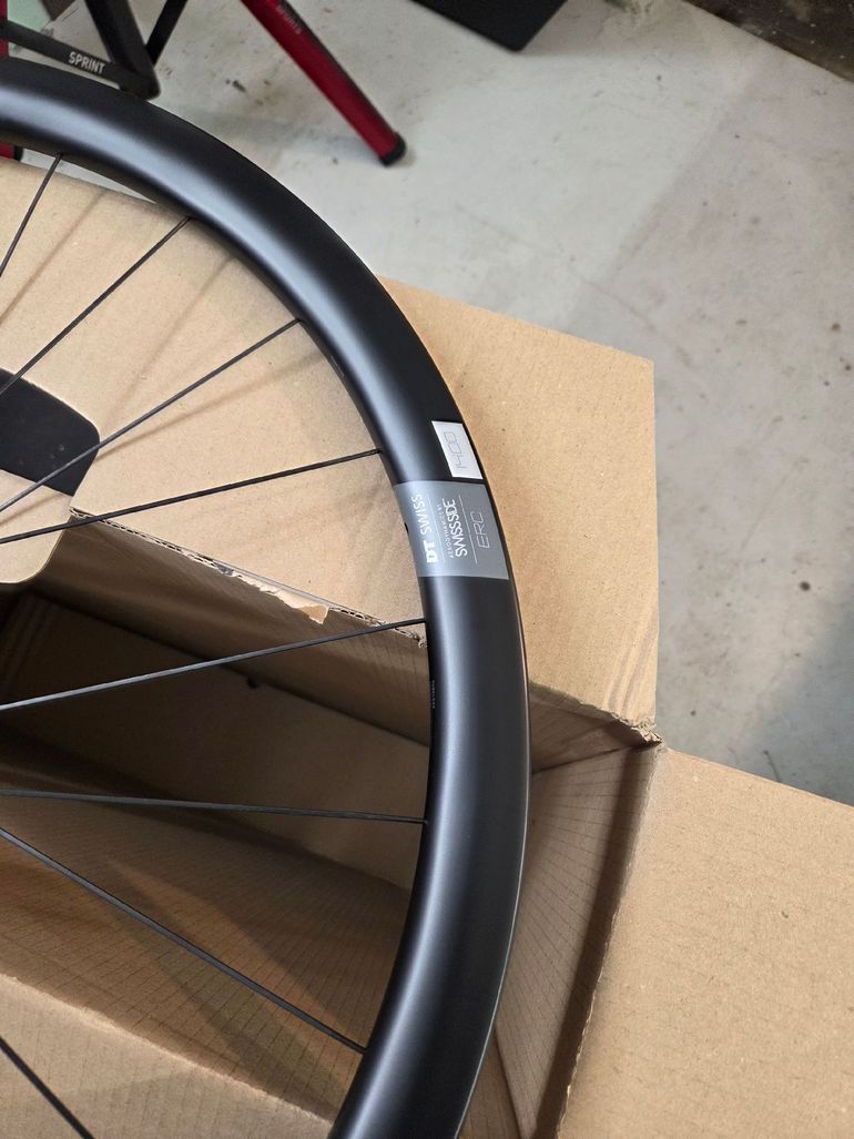 Used Dt Swiss ERC 1400 2026 bike — image 4 of 5
