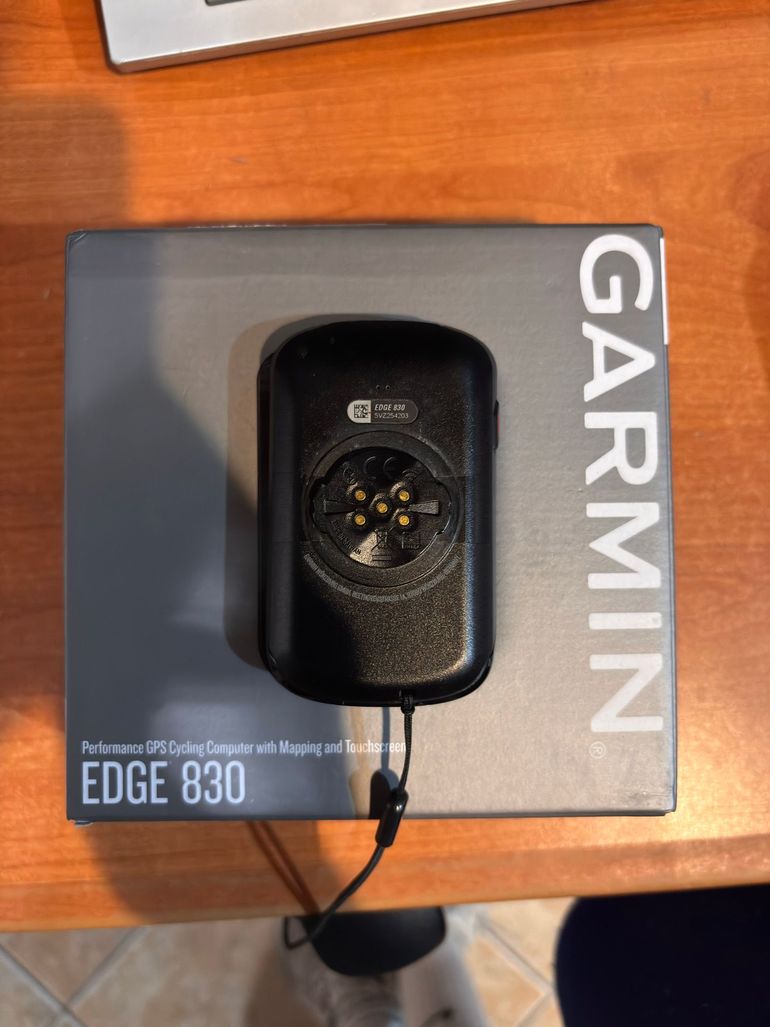 Used Garmin Edge 830 GPS Cycling Computer bike — image 2 of 4