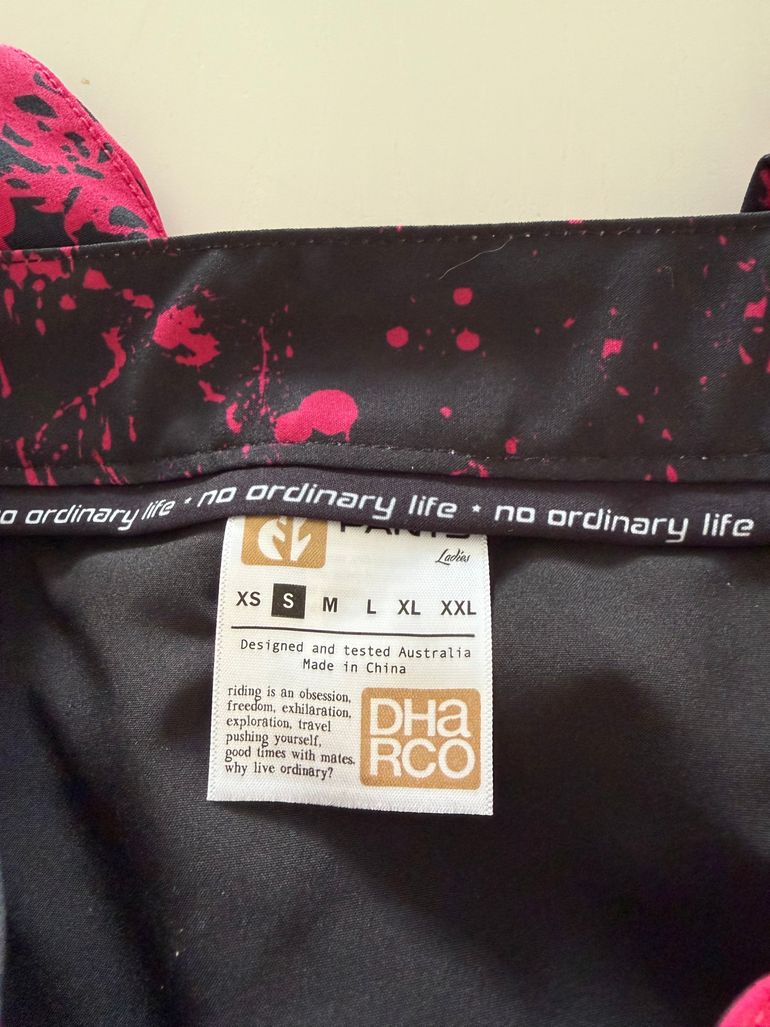 Used Dharco Pantaloni da donna Gravity Pants Chilli Peppers 2025 bike — image 5 of 11