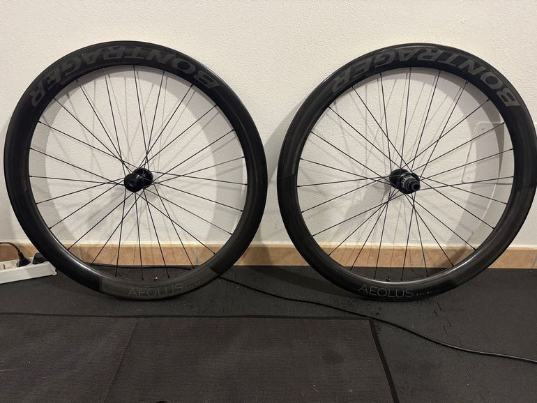 Used Bontrager Aeolus RSL 51 TLR Disc Wheelset 2025 bike — image 2 of 6