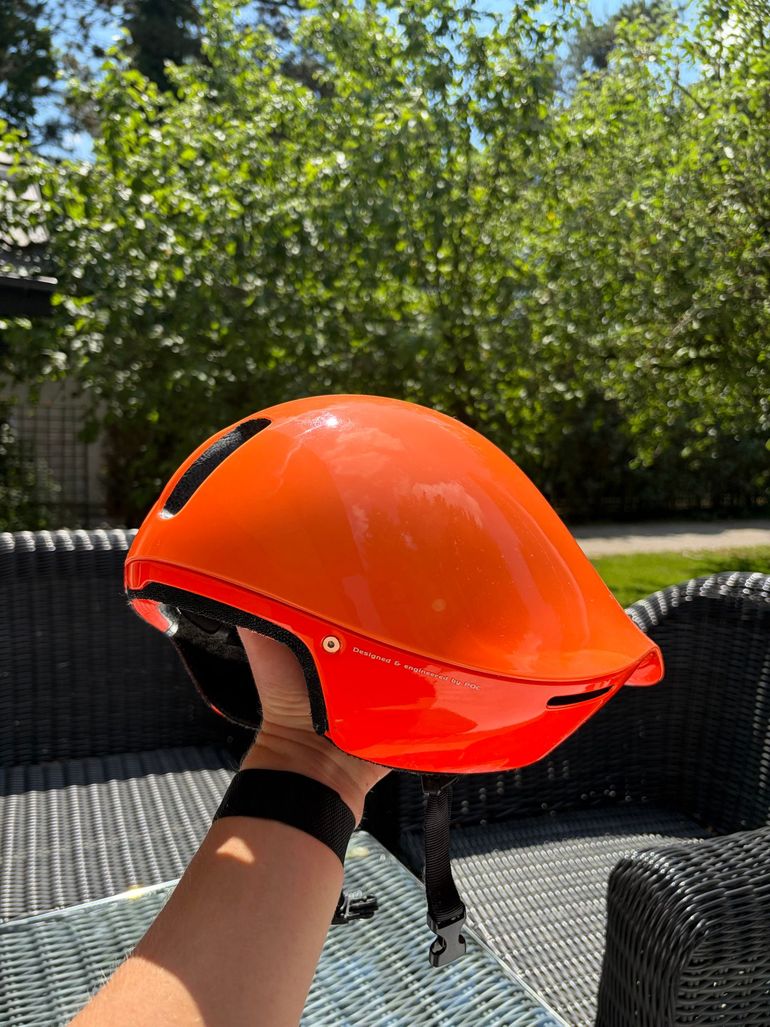 Used POC Tempor Helmet 2024 bike — image 7 of 8