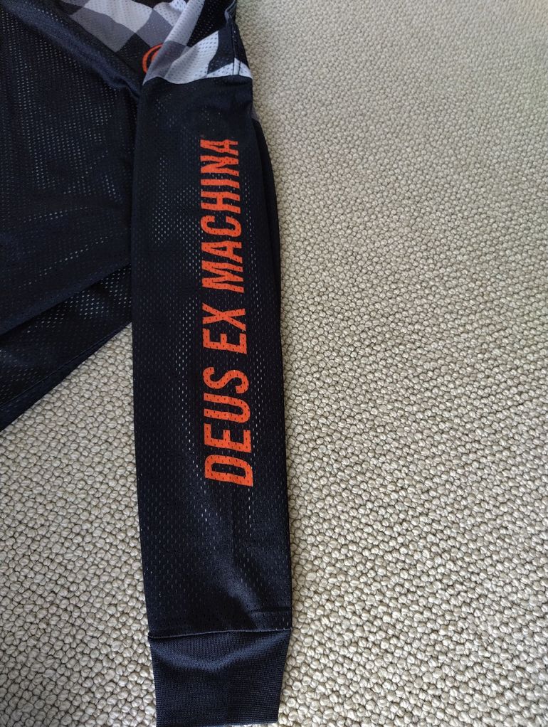 Used Deus race jersey bike — image 3 of 3