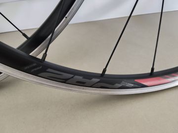 Used Giant PR2 Wheelset 2020 bike — image 4 of 4