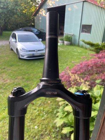 Tweedehands RockShox 27, 5” MTB Fork bike — afbeelding 4 van 9