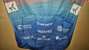 Used Gobik Cx Superlight Mediterranean Epic M Cycling Jersey bike — image 4 of 7