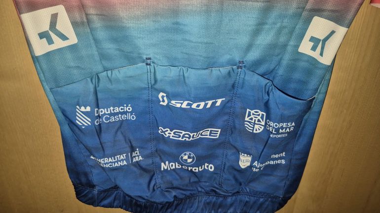 Used Gobik Cx Superlight Mediterranean Epic M Cycling Jersey bike — image 4 of 7